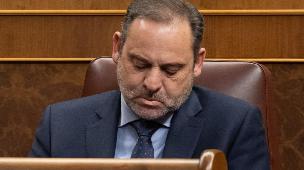 El exministro de Transportes y diputado del PSOE José Luis Ábalos durante una sesión plenaria, en el Congreso de los Diputados