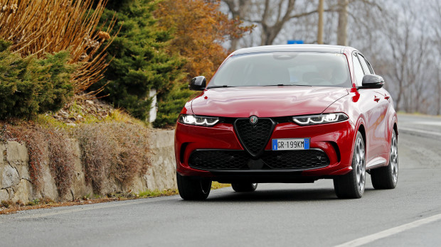 El Alfa Romeo Tonale está disponible en tres colores: blanco, rojo y verde
