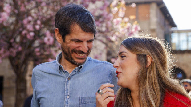 El ministro de Cultura, Ernest Urtasun y la candidata a lehendakari por Sumar, Alba García