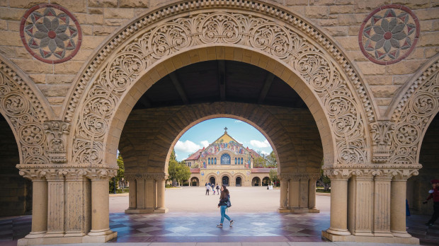 Patio principal de Stanford