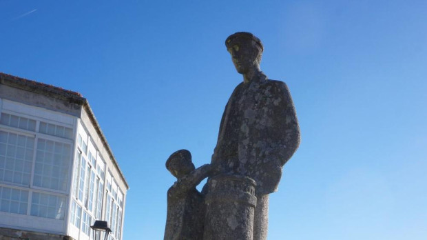 Estatua homenaje a los barquilleros