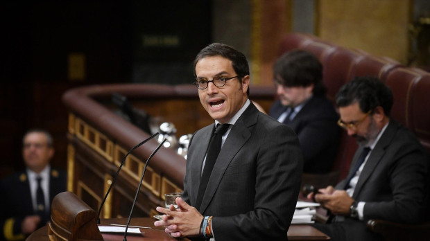 El diputado de Vox José María Figaredo durante una sesión plenaria