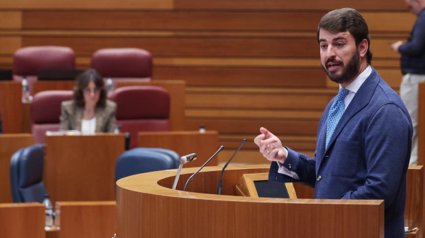 El diputado de Vox en las Cortes de Castilla y León, Juan García-Gallardo, en una sesión plenaria