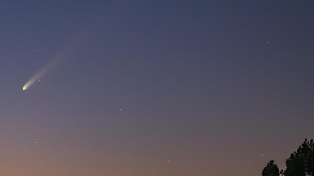 El cometa C/2023 A3 (Tsuchinshan-ATLAS), visto desde Los Llanos del Salado (Gran Canaria) en la madrugada de este miércoles