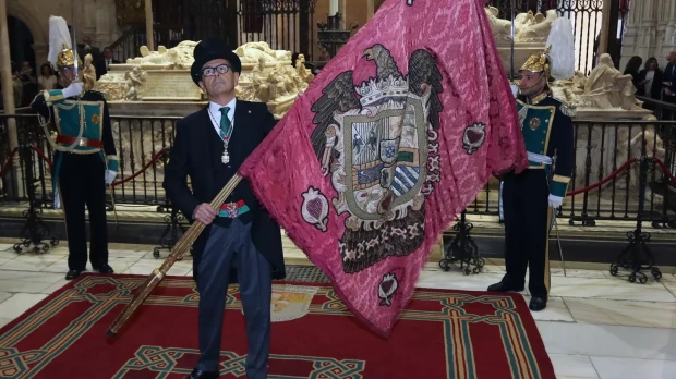 La tremola del Pendón Real en la Capilla de la Catedral de Granada