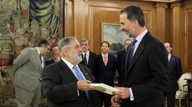 Juan Val Halen junto al Rey Felipe VI en una imagen de archivo
