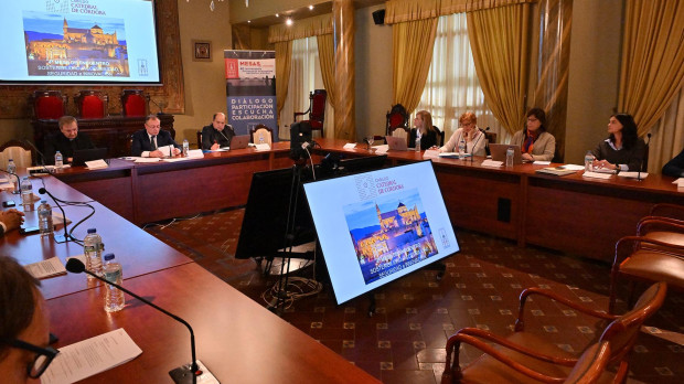 Mesa de encuentro sobre accesibilidad, seguridad, sostenibilidad e innovación en la Mezquita Catedral