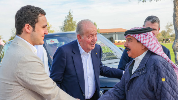 King Hamad bin Isa Al Khalifa of Bahrain receives former King of Spain Juan Carlos (center), Felipee Juan Froilan, (left) and other guests attending the Bahrain Formula One Grand Prix, in Manama, Bahrain, on March 2, 2024.