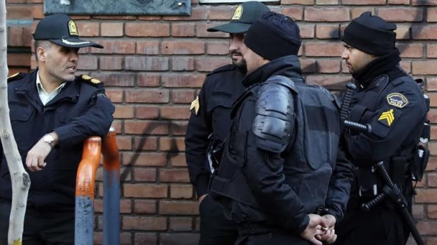 Imagen de archivo de policías iraníes en Teherán.