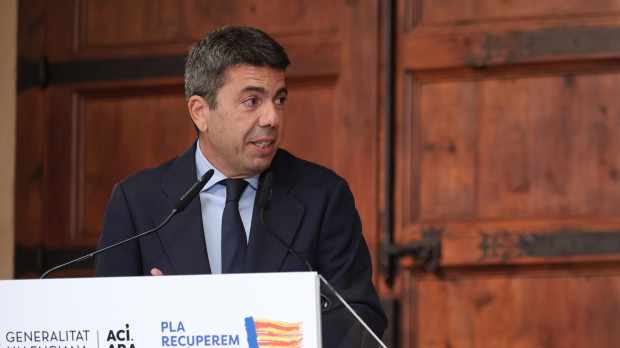El presidente de la Generalitat, Carlos Mazón, y el presidente de la Asociación de Trabajadores Autónomos (ATA), Lorenzo Amor.