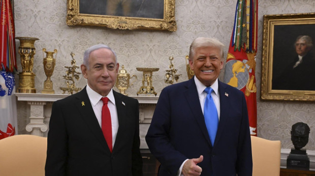 El presidente de Estados Unidos, Donald Trump, junto a su homólogo israelí Bejamin Netanyahu, en el despacho Oval de la Casa Blanca.