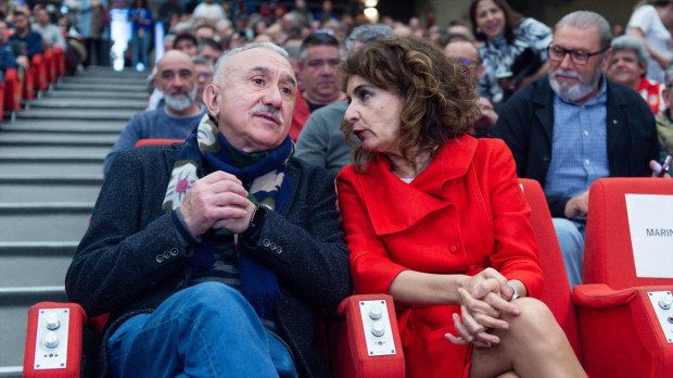 Pepe Álvarez y María Jesús Montero.