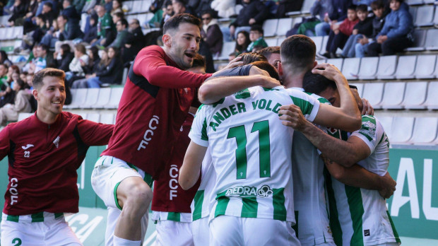 Celebración de un gol por parte de los jugadores del Córdoba CF