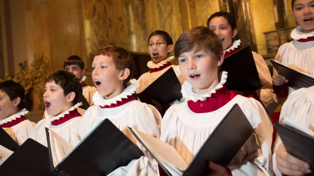Los coros de niños son una arraigada tradición en la Iglesia británica