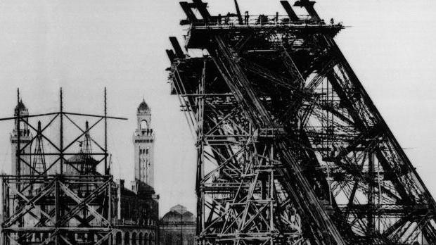 La Torre Eiffel en construcción