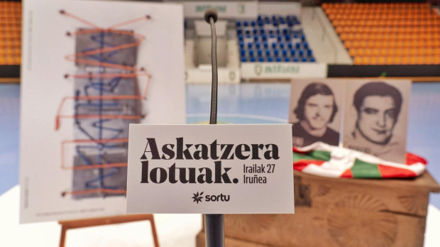 Acto de homenaje a los dos etarras