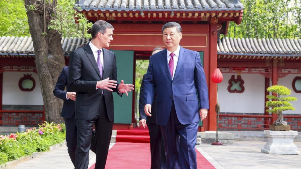 Pedro Sánchez y Xi Jinping, este viernes en Pekín