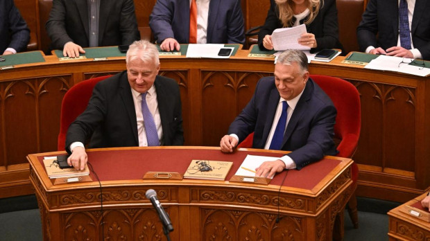 Víctor Orbán, primer ministro húngaro, durante la sesión de este lunes en el parlamento