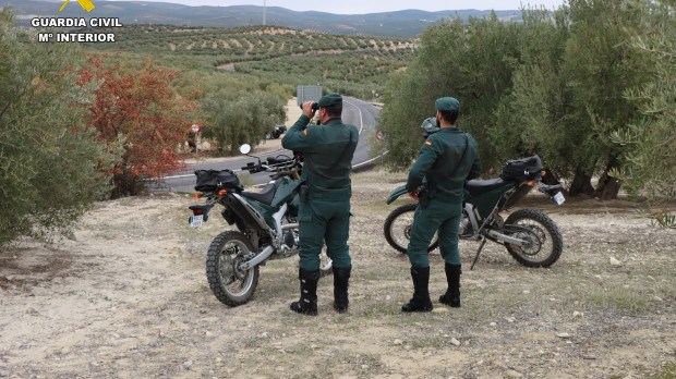 Agentes del SEPRONA de la Guardia Civil de Córdoba