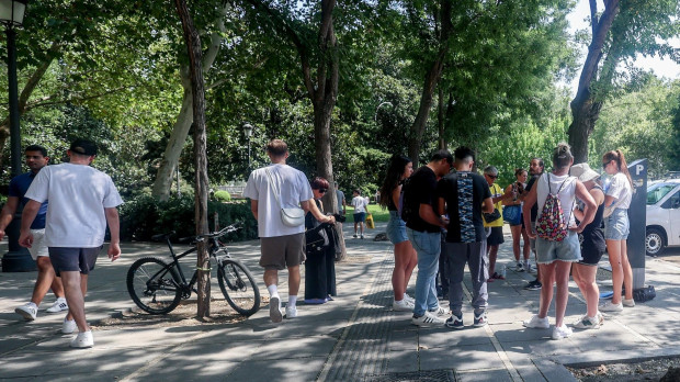 Varias personas en el centro de Madrid, a 10 de agosto de 2024