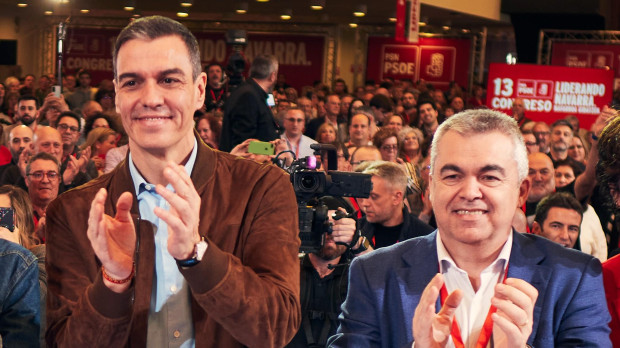 El presidente del Gobierno, Pedro Sánchez, junto a Santos Cerdán