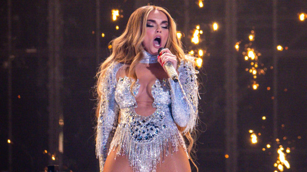 Melody durante su actuación en Eurovisión 2025