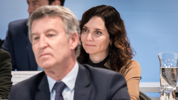 La presidenta de la Comunidad de Madrid, Isabel Díaz Ayuso, y el presidente del PP, Alberto Núñez Feijóo