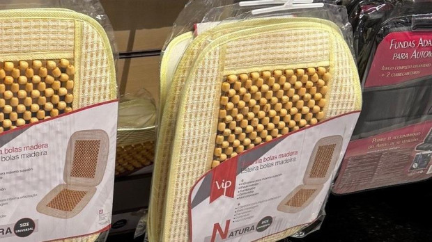 Fundas anatómicas de bolitas para los asientos del coche
