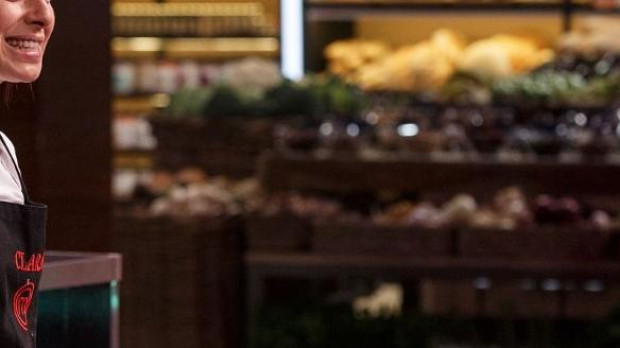 Clara, quien se incorporó al concurso en la tercera entrega, concluyó su paso por las cocinas tras cinco semanas de crecimiento, emociones y entrega