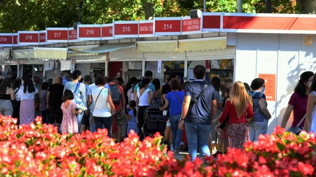 Ciudadanos en la Feria del Libro Madrid