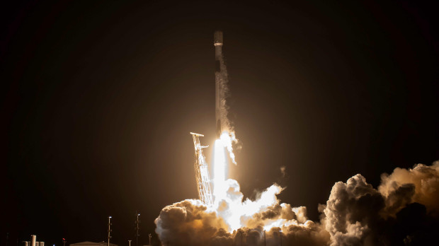 Lanzamiento del satélite IOD-1, que ha permitido la comunicación