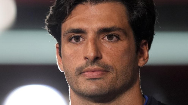 Carlos sainz busca redimirse en Canadá de su mala carrera en Barcelona