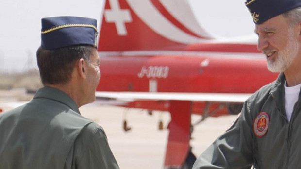 El Rey Felipe VI, a su llegada a la Academia General del Aire y del Espacio (AGA)
