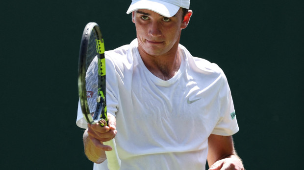 Oliver Tarvet, durante su partido de primera ronda en Wimbledon