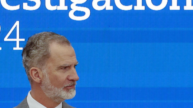 El Rey Felipe VI durante la entrega de los Premios Nacionales de Investigación, el reconocimiento científico más importante de España, celebrado este jueves en el Palacio Real de El Pardo