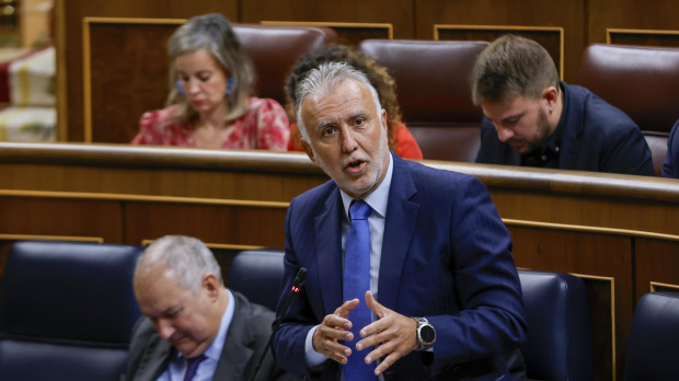 El ministro Ángel Víctor Torres, en el Congreso
