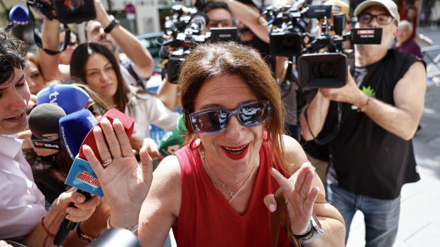 La fontanera socialista Leire Díez en la puerta de la sede del PSOE el año pasado
