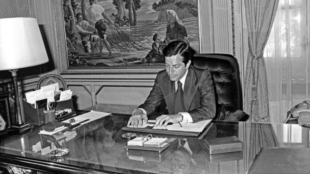 En su despacho del Palacio de La Moncloa en junio de 1977