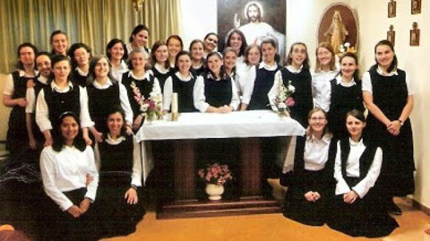 Las HAM, con su fundadora en el centro
