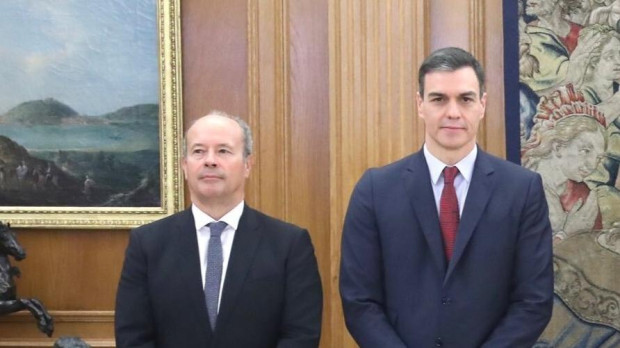 El exministro de Justicia,Juan Carlos Campo y el presidente del Gobierno, Pedro Sánchez, en una imagen de 2020