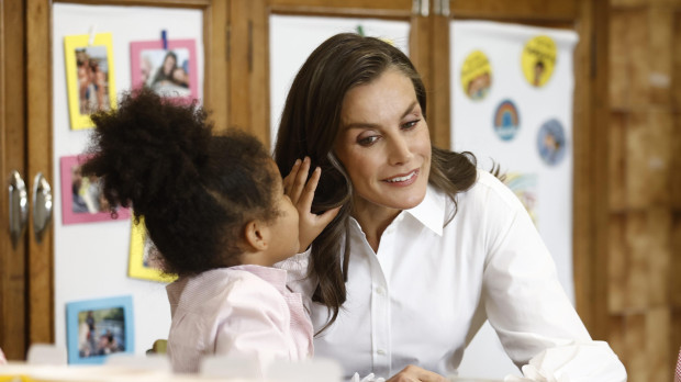 La Reina Letizia durante la apertura del curso escolar 2026/2027 en Colegio Público de Infantil y Primaria Gesta de Oviedo, a 17 de septiembre de 2026, en Oviedo, Asturias (España). Este año, la inauguración oficial del curso escolar se realiza en el Principado de Asturias, donde un total de 96.858 estudiantes de Infantil, Primaria, Secundaria y Bachillerato han empezado las clases.

Imanol Rimada / Europa Press
17/9/2026