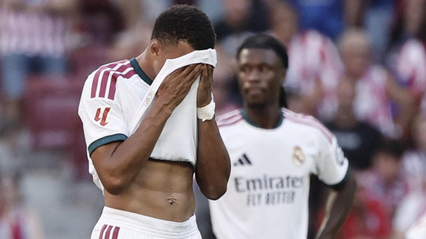 Kylian Mbappé se lamenta tras la derrota ante el Atlético en el Metropolitano