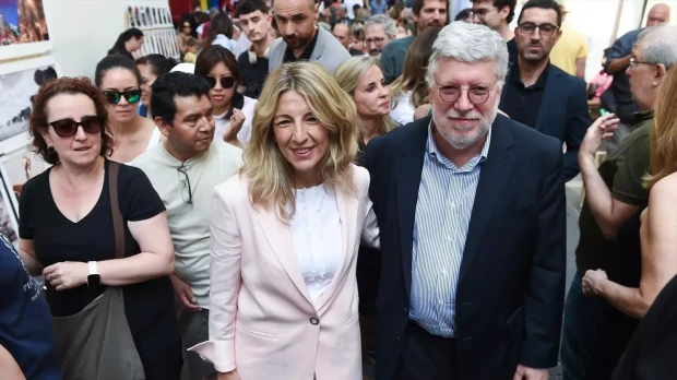Yolanda Díaz junto al diputado de Sumar Agustín Santos