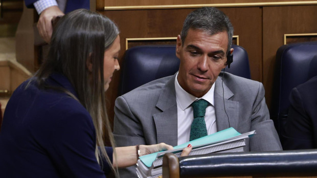 Míriam Nogueras y Pedro Sánchez, en el Congreso de los Diputados