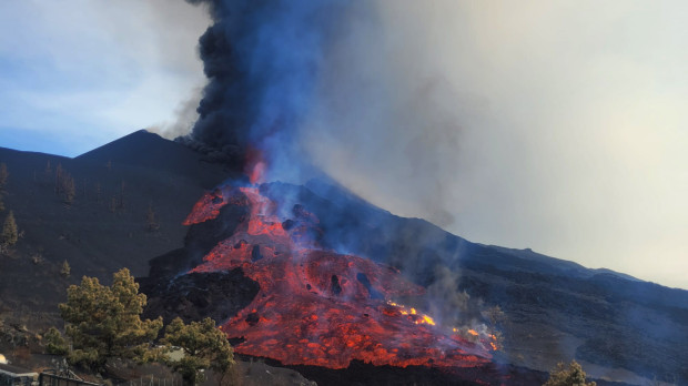 Volcán de Cumbre Vieja visto desde Tacande