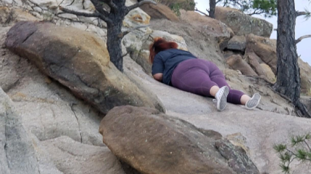 Una de las fotos de Cory H. deslizándose con sus nuevos leggins