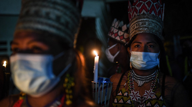 Un grupo de indígenas emberá panameños, durante una ceremonia de inauguración realizada la semana pasada