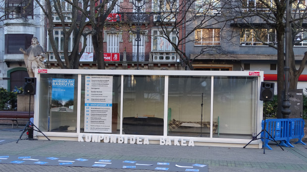 Sare ya provocó una gran polémica en 2018 al instalar en pleno centro de Pamplona una simulación de una celda