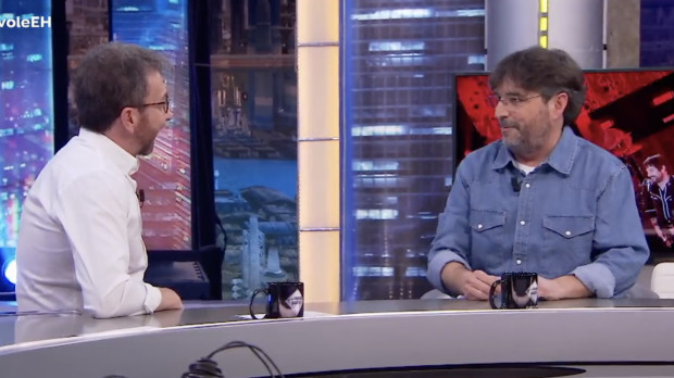 El periodista y empresario Jordi Évole, en 'El Hormiguero', junto a Pablo Motos