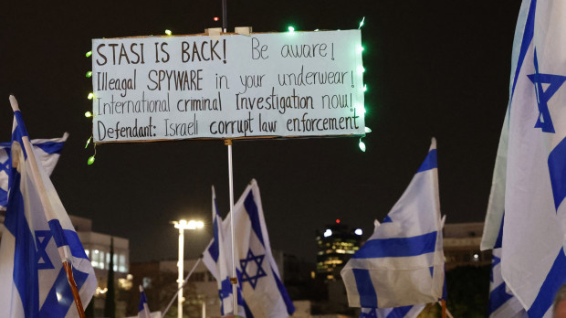 Partidarios de Benjamin Netanyahu se manifestación para exigir una investigación sobre el escándalo del software espía Pegasus